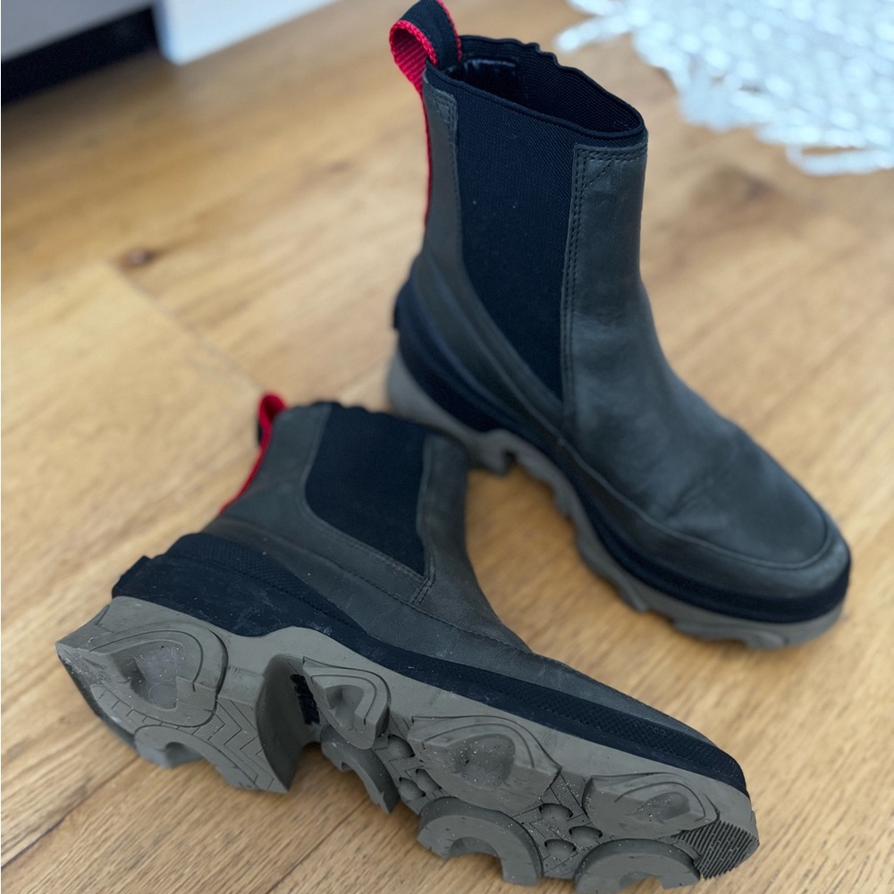 Sorel Brex Olive Pull On Chelsea Boots Waterproof